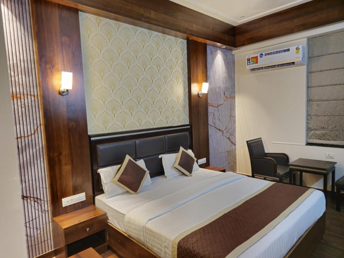 Hotel Prime Safari Джайпур Екстериор снимка