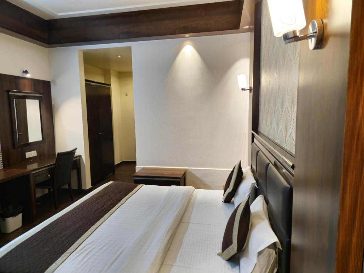 Hotel Prime Safari Джайпур Екстериор снимка
